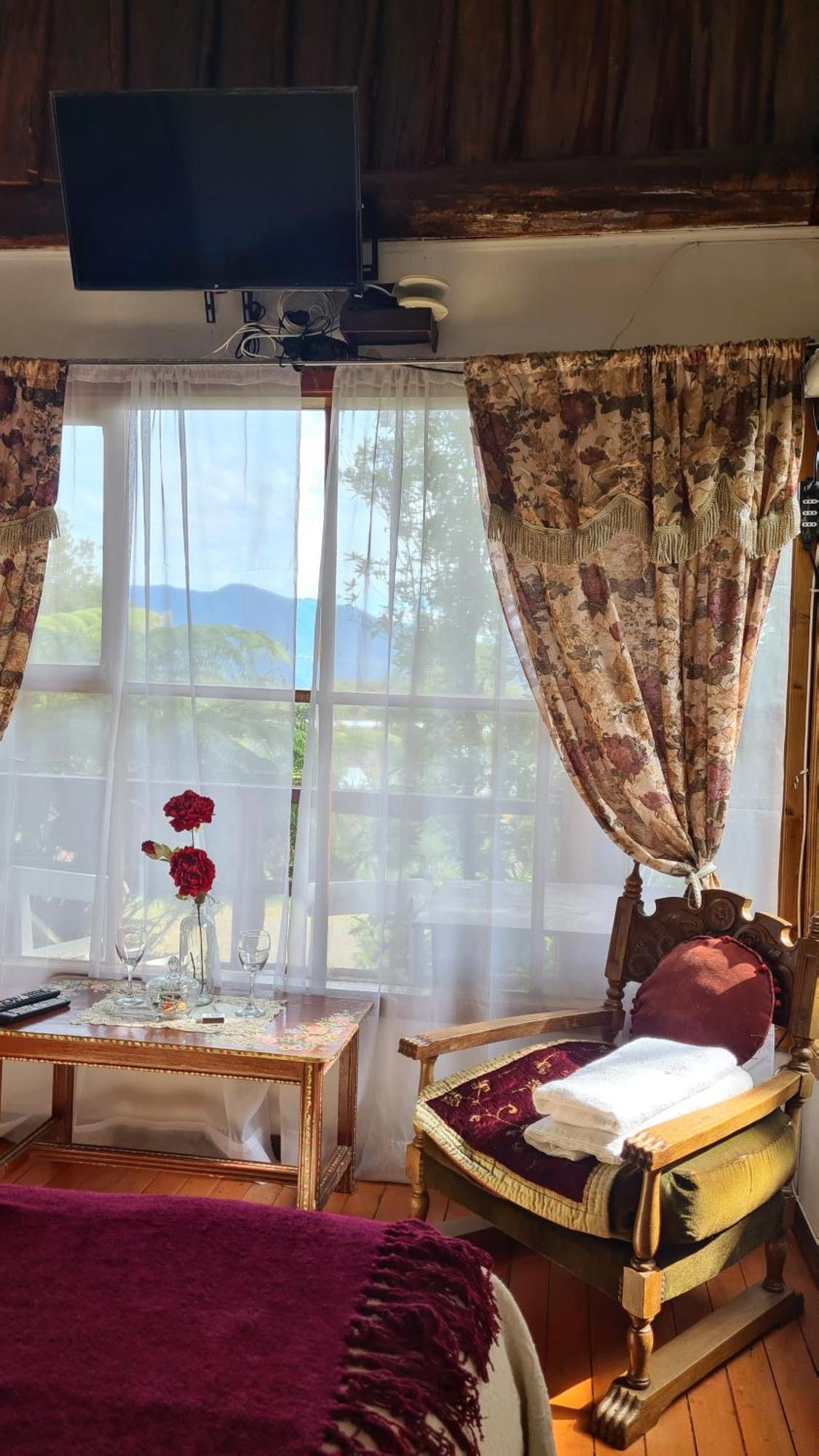 Tranqueras Del Monte Bed & Breakfast Chaiten Exterior photo