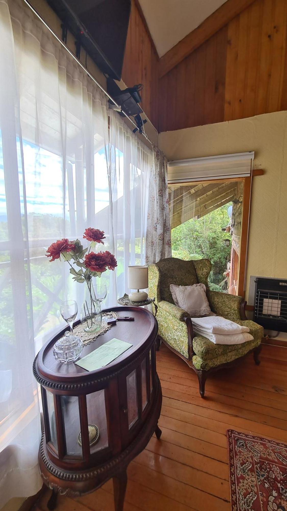 Tranqueras Del Monte Bed & Breakfast Chaiten Exterior photo